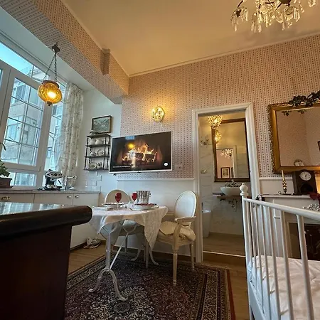 公寓 Dependance Ottocento - Monolocale Romantico In Centro 卡利亚里